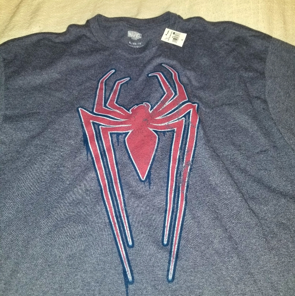 NEW WITH TAGS Spiderman logo shirt size XL